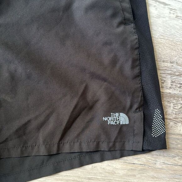 The North Face Flight Serie Men's Running Short - Picture 3 of 7
